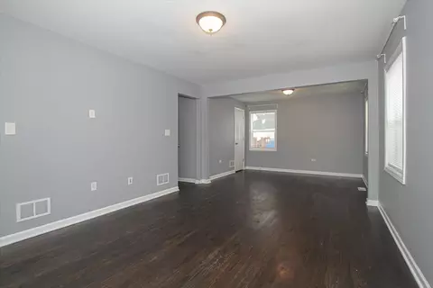 521 Miller Dr, Elgin, IL 60123 photo 10