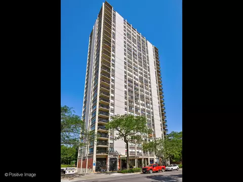 1355 N Sandburg Ter #309D, Chicago, IL 60610