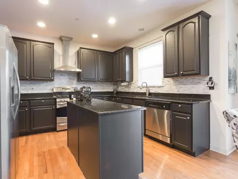2047 Amelia Ln, Hoffman Estates, IL 60192 photo 16