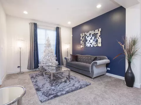 2047 Amelia Ln, Hoffman Estates, IL 60192 photo 6