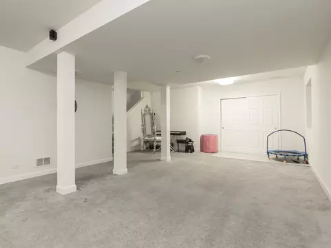 2047 Amelia Ln, Hoffman Estates, IL 60192 photo 33