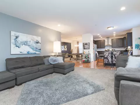 2047 Amelia Ln, Hoffman Estates, IL 60192 photo 14
