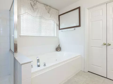 2047 Amelia Ln, Hoffman Estates, IL 60192 photo 27