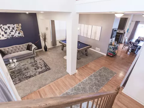 2047 Amelia Ln, Hoffman Estates, IL 60192 photo 9