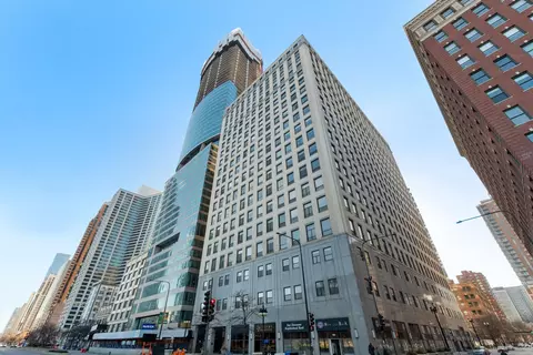 910 S Michigan Ave #2006, Chicago, IL 60605