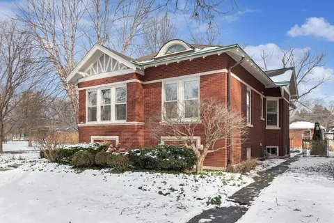 2345 Bryant Ave, Evanston, IL 60201