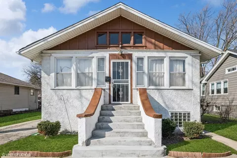 1604 S 17th Ave, Maywood, IL 60153