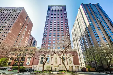 1122 N Dearborn St #20I, Chicago, IL 60610