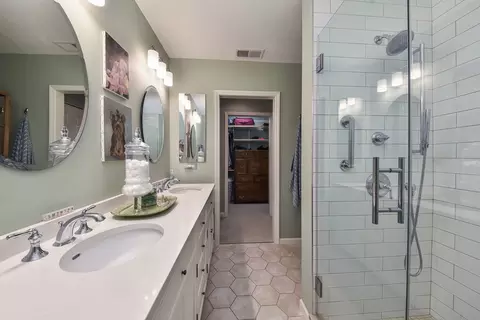 255 E Liberty Dr #704-2, Wheaton, IL 60187 photo 14
