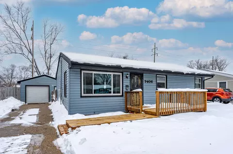 7406 Saturn St, Loves Park, IL 61111