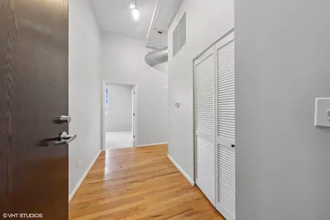 950 W Monroe St #910, Chicago, IL 60607 photo 2