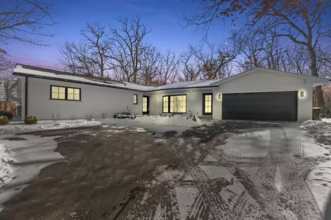 515 Briar Ln, Lake Forest, IL 60045