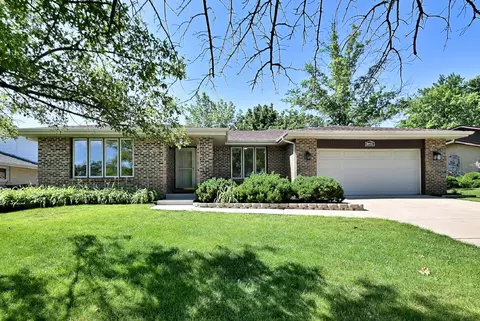 8931 Biloba St, Orland Park, IL 60462