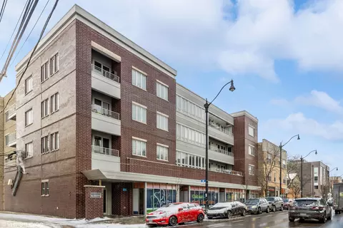 3021 W Armitage Ave #301, Chicago, IL 60647