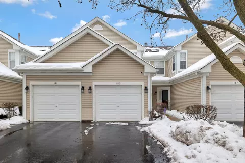 189 Polaris Dr #32, Lake In The Hills, IL 60156