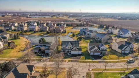 View/Area - 14211 Chalk Hill Rd, Plainfield, IL 60544 photo 2 of 6
