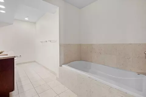 60 E Monroe St #2808, Chicago, IL 60603 photo 17