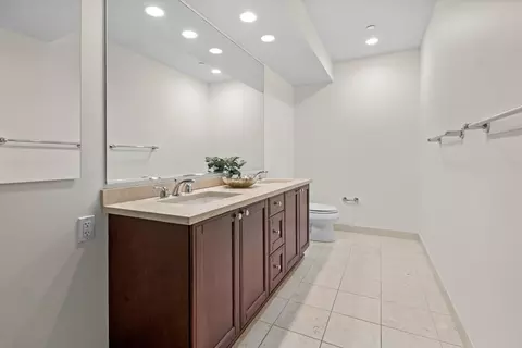 60 E Monroe St #2808, Chicago, IL 60603 photo 16