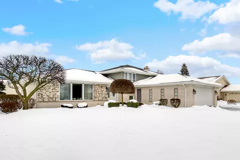 15621 Larkspur Ln, Orland Park, IL 60462