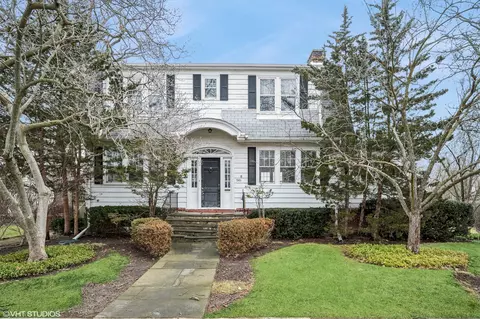 945 Elm St, Winnetka, IL 60093