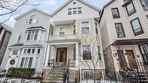 1029 W Wolfram St, Chicago, IL 60657
