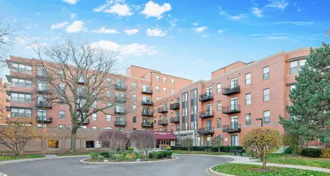 5200 S Ellis Ave #208, Chicago, IL 60615