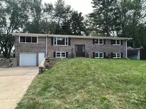 8311 Ramble Rd, Wonder Lake, IL 60097