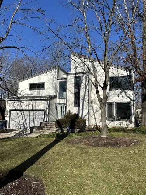 605 Euclid Ct, Highland Park, IL 60035