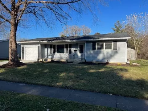 4502 Sussex Dr, Mchenry, IL 60051