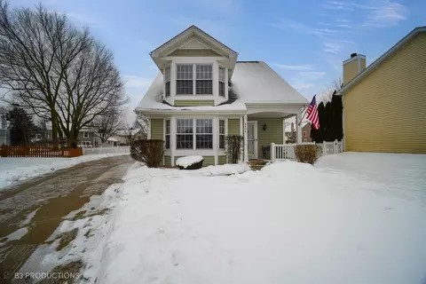 4404 Cove Cir, Plainfield, IL 60586 photo 2