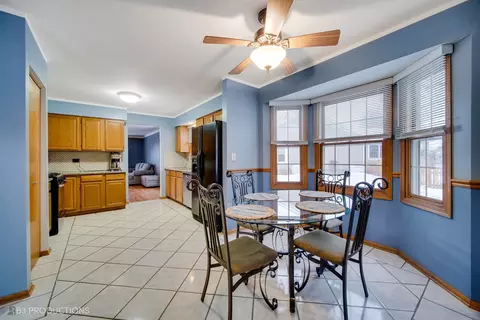 4404 Cove Cir, Plainfield, IL 60586 photo 8