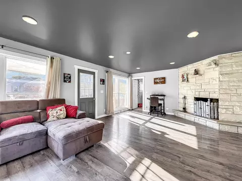 2903 N Magellan Dr, Mchenry, IL 60051 photo 9