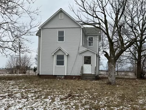 1727 County Road 2500, Saint Joseph, IL 61873