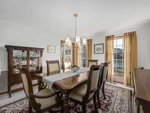 130 Sunset Ridge Rd, Willowbrook, IL 60527 photo 9