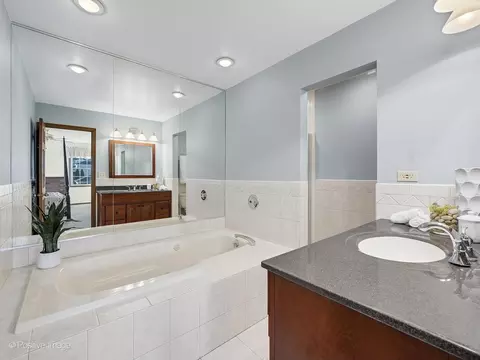 130 Sunset Ridge Rd, Willowbrook, IL 60527 photo 16