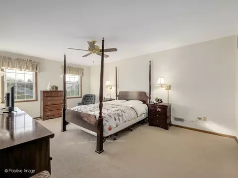 130 Sunset Ridge Rd, Willowbrook, IL 60527 photo 15