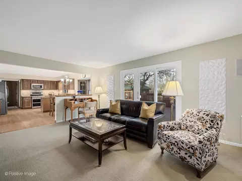 130 Sunset Ridge Rd, Willowbrook, IL 60527 photo 8