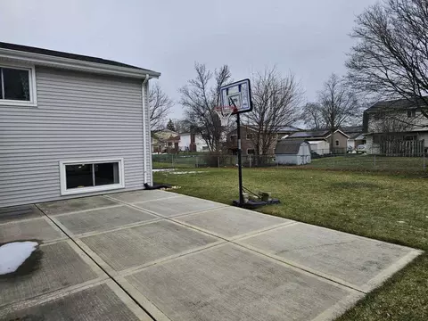 Exterior - 1495 Coloma Pl, Wheaton, IL 60189 photo 3 of 3