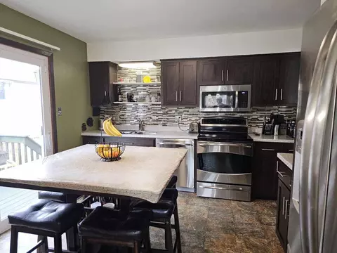 Kitchen - 1495 Coloma Pl, Wheaton, IL 60189 photo 1 of 4