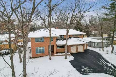1999 York Ln, Highland Park, IL 60035