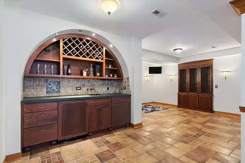 Kitchen - 738 Fox Run Dr, Geneva, IL 60134 photo 4 of 4