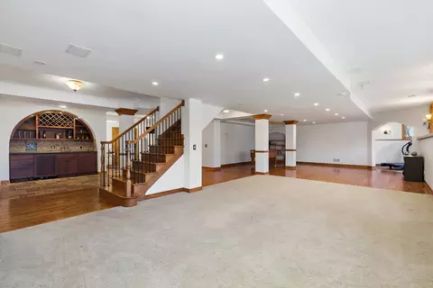 Living - 738 Fox Run Dr, Geneva, IL 60134 photo 7 of 9