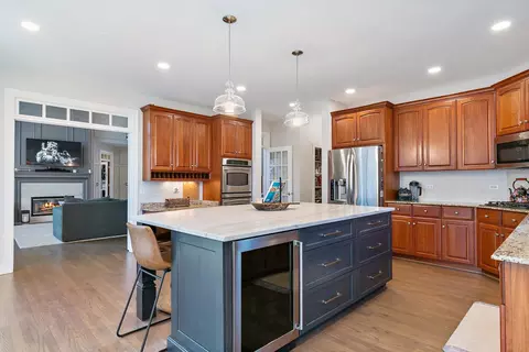 Kitchen - 738 Fox Run Dr, Geneva, IL 60134 photo 3 of 4