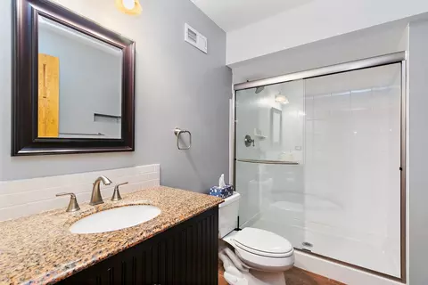 Bath - 738 Fox Run Dr, Geneva, IL 60134 photo 6 of 6
