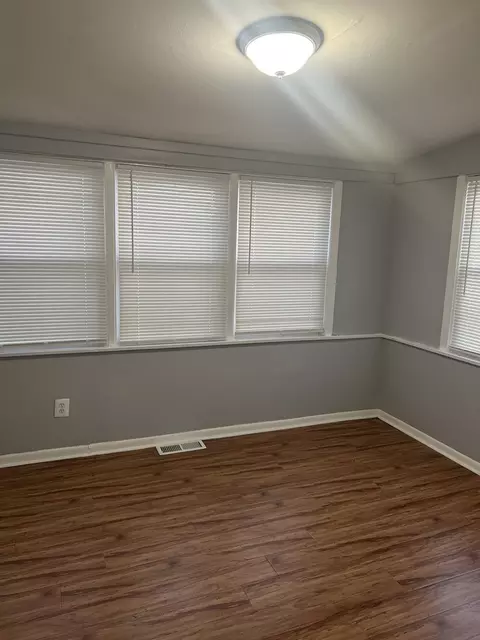 26 E 102nd St, Chicago, IL 60628 photo 5