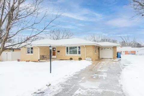 1812 Alma Dr, Crest Hill, IL 60403