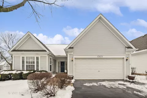 13651 S Redbud Dr, Plainfield, IL 60544