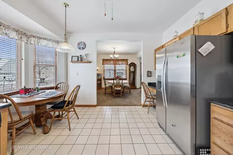 Kitchen - 13651 S Redbud Dr, Plainfield, IL 60544 photo 1 of 3
