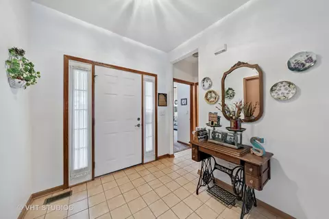 Entry Way - 13651 S Redbud Dr, Plainfield, IL 60544 photo 1 of 1