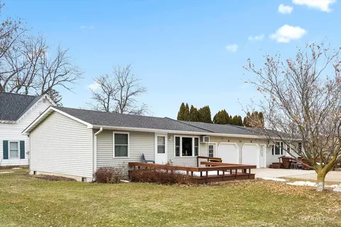 356 Wyoming Ave, Paw Paw, IL 61353